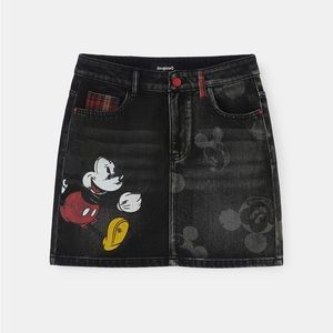 Denim mini-skirt illustrations and tartan Desigual X Disney